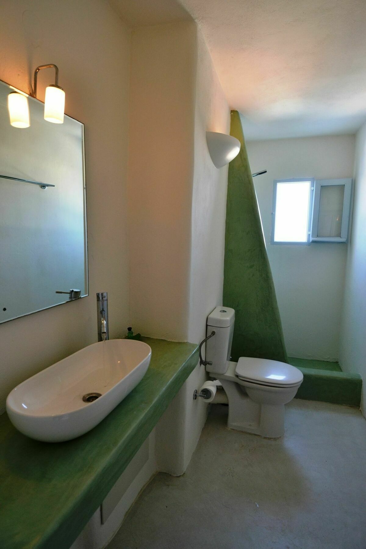 Christina's Cave House Tatil Evi